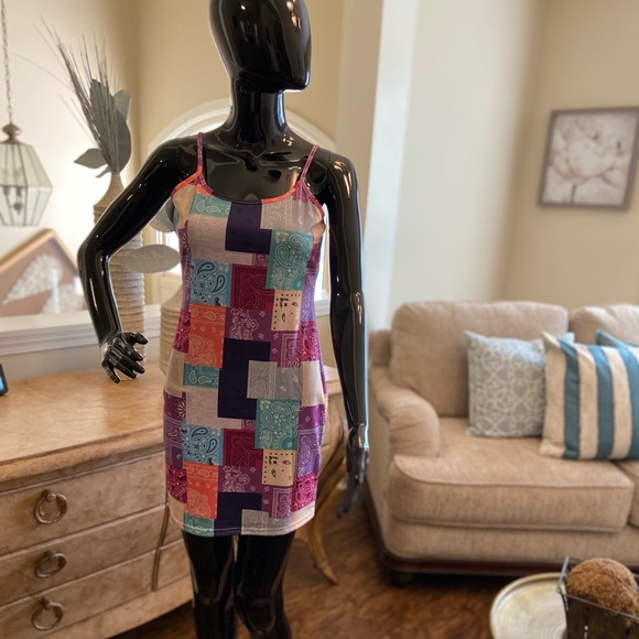 Bandana fitted dress - Picture 2 of 4